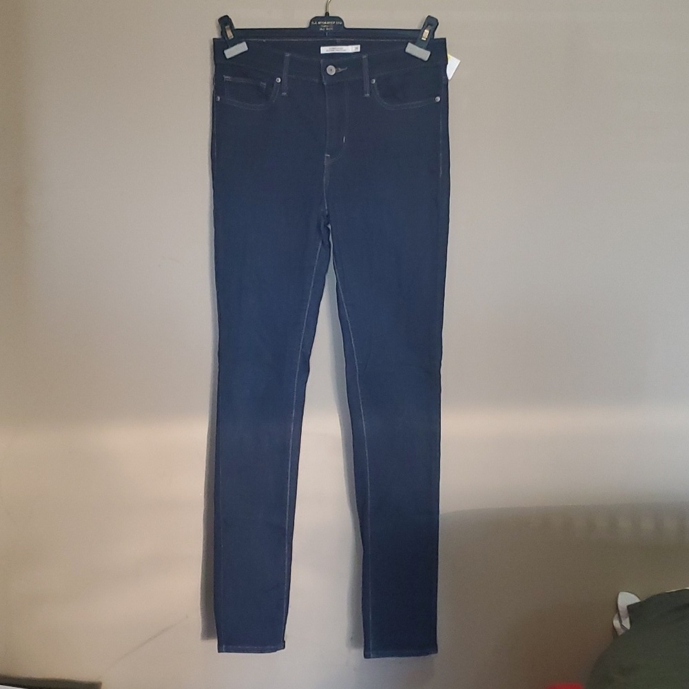 Levi red tab jeans size 29